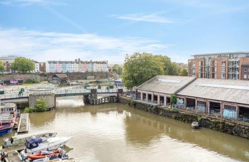 Redcliffe Apartment | Cosy 2 bed flat in central Bristol on river Avon