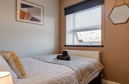 Chesterfield House | Cosy 2 bed home CHESTERFIELD