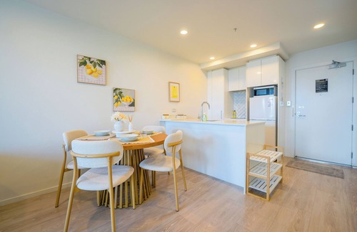 Auckland Central Business District Apartment | Cosy 2 Bedroom Apartment with City Conveniences