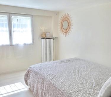Sartrouville House | COSY 2 pièces à Sartrouville au Centre à 500m de la gare