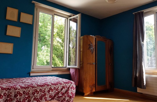 District 2 House | Cosy 20 sq meter room: 6 min from the main train Station