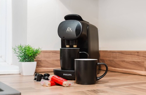 Rossington Cottage | Cosy 2BR Cottage Free Parking