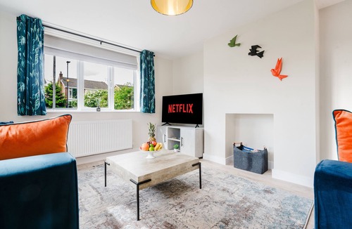 Rossington Cottage | Cosy 2BR Cottage Free Parking