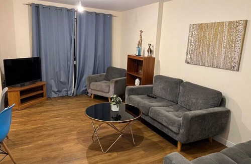 Portswood Apartment | Cosy 3 BR Flat in Southampton