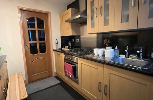 Rusholme House | Cosy 4-Bedroom Stay