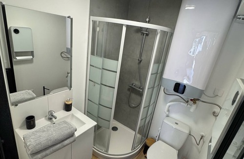 Poitiers Apartment | Cosy accommodation close to station/centre/Blossac