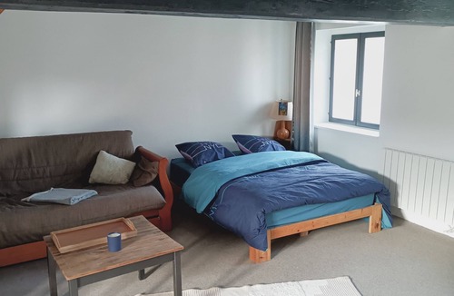 Paroisse Notre-Dame de Serre et Oise House | Cosy accommodation with garden and terrace