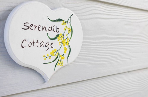 Hawthorndene Apartment | Cosy Adelaide Hills getaway