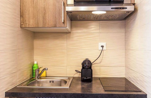 Downtown Geneva Apartment | Cosy, Air-conditioned Flat -1br/4p- Geneva