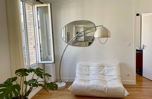 Belleville Apartment | Cosy and Bright apartment in Paris