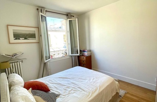 Belleville Apartment | Cosy and Bright apartment in Paris