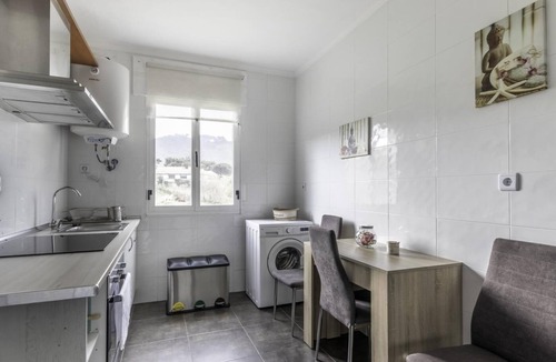 Zierbena Apartment | Cosy and Bright in La Arena Beach