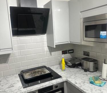 Thamesmead Apartment | Cosy and homely