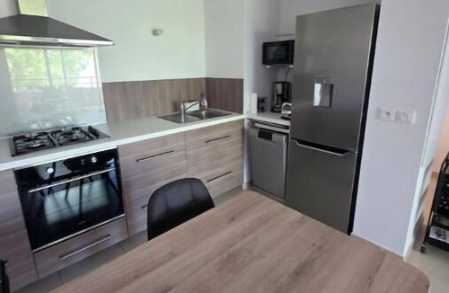 Hyeres City Centre Apartment | Cosy and modern apartment