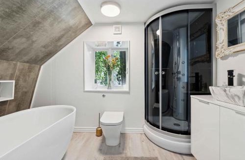 Otterup House | Cosy And Modern House In Peaceful Setting