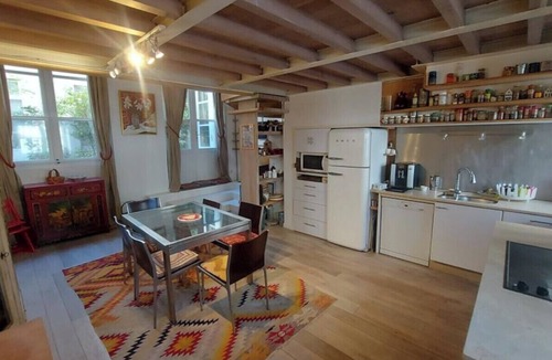 Arsenal Apartment | Cosy and picturesque duplex Marais Bohème