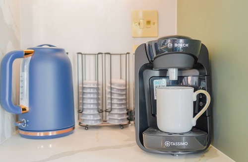 Battersea Apartment | Cosy and Spacious Block Apartment Central London