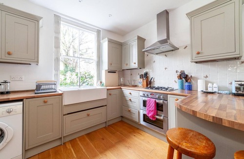 Vassall Apartment | Cosy and Spacious Home