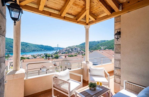 Mokosica Apartment | Cosy and very bright with stunning sea view