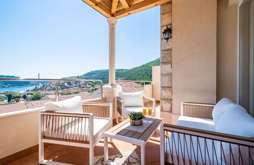 Mokosica Apartment | Cosy and very bright with stunning sea view