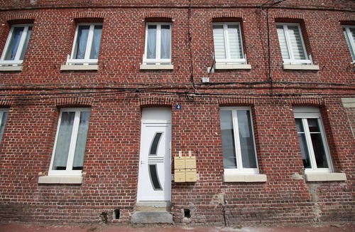 La Fere Apartment | Cosy and well equipped stay in Fère
