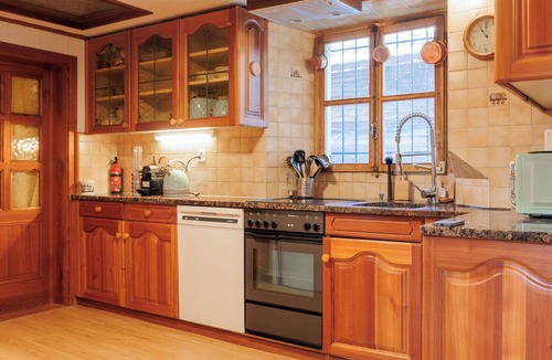 Les Mayens-de-Sion Apartment | Cosy apartment for 8 people with WIFI, TV and balcony