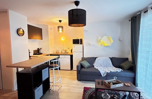 Gretz-Armainvilliers Apartment | Cosy apartment a stone's throw from Disney