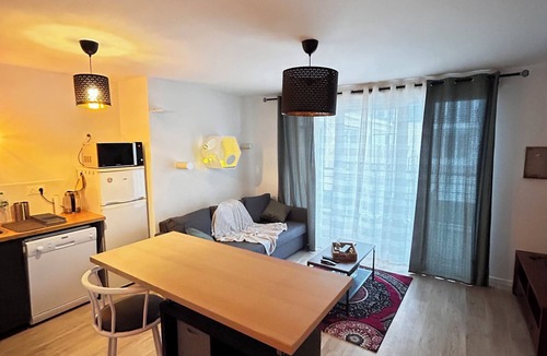 Gretz-Armainvilliers Apartment | Cosy apartment a stone's throw from Disney