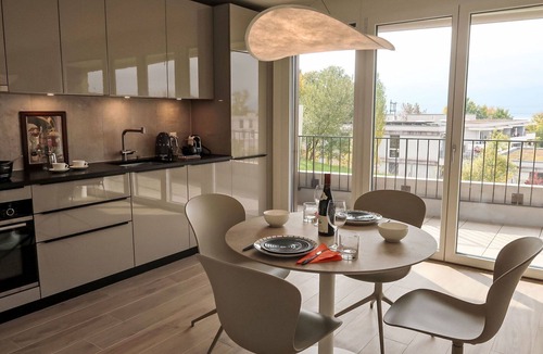 La Tour-de-Peilz Apartment | Cosy apartment for 2 guests with WIFI, balcony and panoramic view