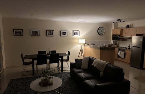 North Adelaide Apartment | Cosy Apartment close to everything