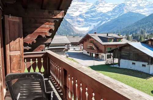 Ormont-Dessus Apartment | Cosy apartment for 8 guests with WIFI, TV, balcony and panoramic view