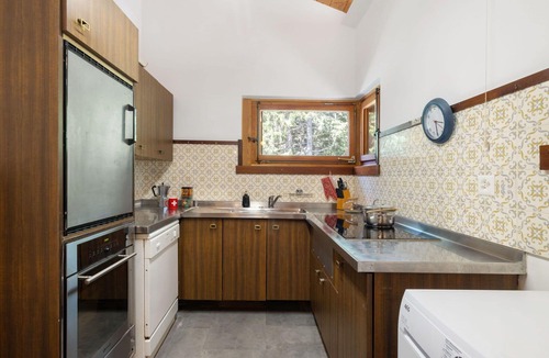 Mesocco Apartment | Cosy apartment for 3 people with WIFI, TV, patio and pets allowed