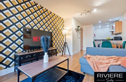 Theatreland Birmingham Apartment | Cosy Apartment-City Centre-Parking-Sleeps 5