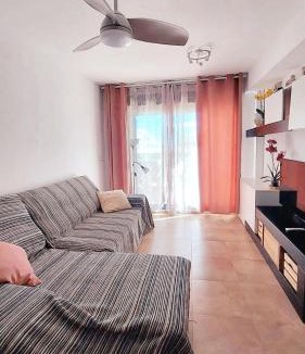 San Jorge Apartment | Cosy Apartment in Castellón with Shared Pool, 55 sqm