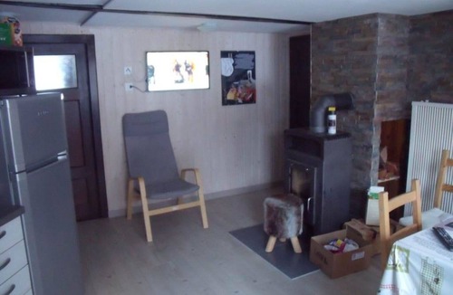 Saas Almagell Apartment | Cosy apartment for 6 people with WIFI and TV