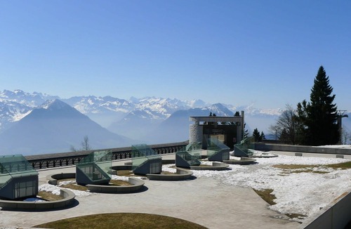 Rigi Kaltbad Apartment | Cosy apartment for 3 people with WIFI, TV, balcony and panoramic view