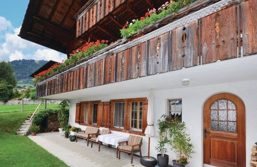 Frutigen Apartment | Cosy apartment for 2 guests with WIFI, TV, balcony and parking