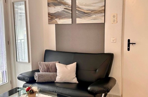 Saas-Balen Apartment | Cosy apartment for 2 guests with WIFI, TV, balcony and pets allowed