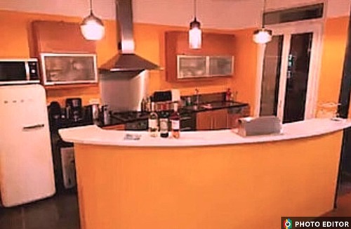 Centre Historique Apartment | Cosy apartment for 2 - 6 people with salon, fully equipped kitchen, office space