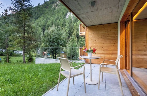 Zinal Apartment | Cosy apartment for 2 guests with WIFI, TV and pets allowed