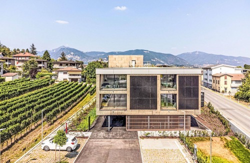Stabio Apartment | Cosy apartment for 2 people with A/C, WIFI, TV, balcony and panoramic view