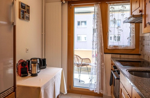 Samedan Apartment | Cosy apartment for 3 people with WIFI, TV, terrace, pets allowed and panoramic view