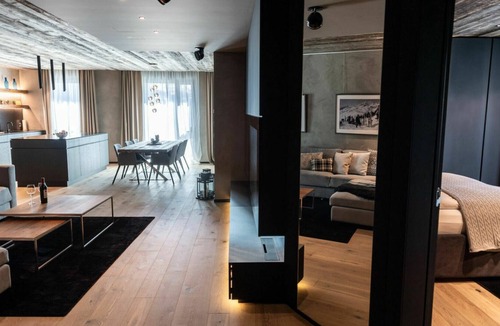 Andermatt Apartment | Cosy apartment for 4 guests with WIFI, TV and parking