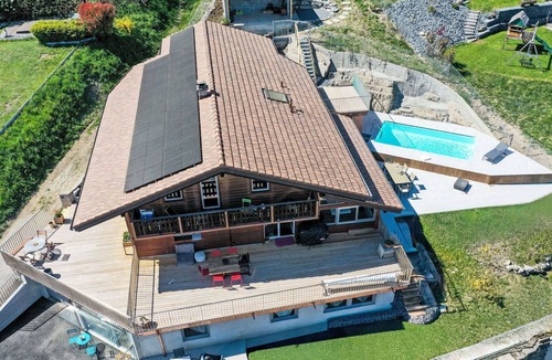 Collombey-Muraz Apartment | Cosy apartment for 4 guests with WIFI, pool, TV, terrace, pets allowed and panoramic view