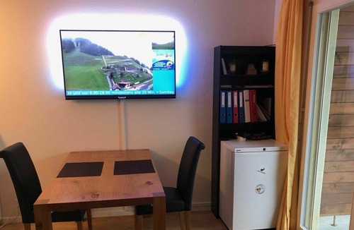 Engelberg Apartment | Cosy apartment for 4 guests with WIFI, TV, balcony, pets allowed and parking