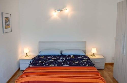 Magadino Apartment | Cosy apartment for 4 guests with WIFI, TV, balcony, pets allowed, panoramic view and parking