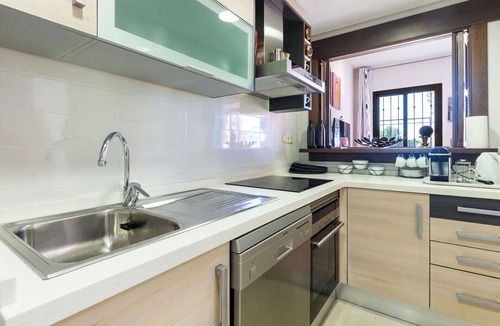 San Miguel de Salinas Apartment | Cosy apartment for 4 guests with WIFI, pool, A/C, TV and patio