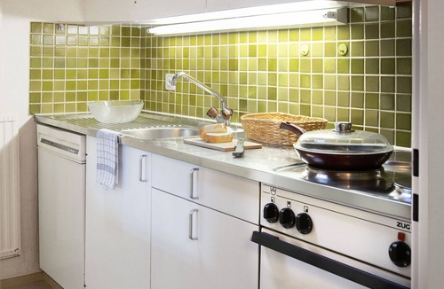 Falera Apartment | Cosy apartment for 4 people with WIFI, pool, TV, balcony and panoramic view