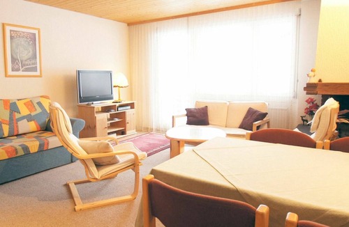 Mitloedi Apartment | Cosy apartment for 4 people with WIFI, TV, balcony, pets allowed and parking