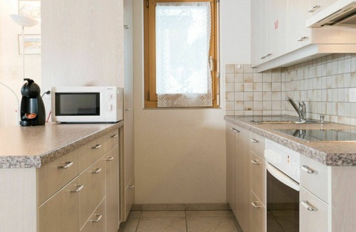 Amden Apartment | Cosy apartment for 4 people with WIFI, TV, balcony and parking